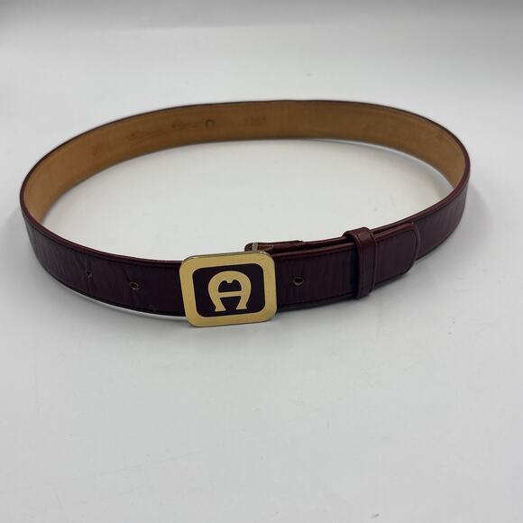 Vintage Etienne Aigner Red Leather Belt Gold-tone Logo Buckle 26 XS XXS Milan main image 7